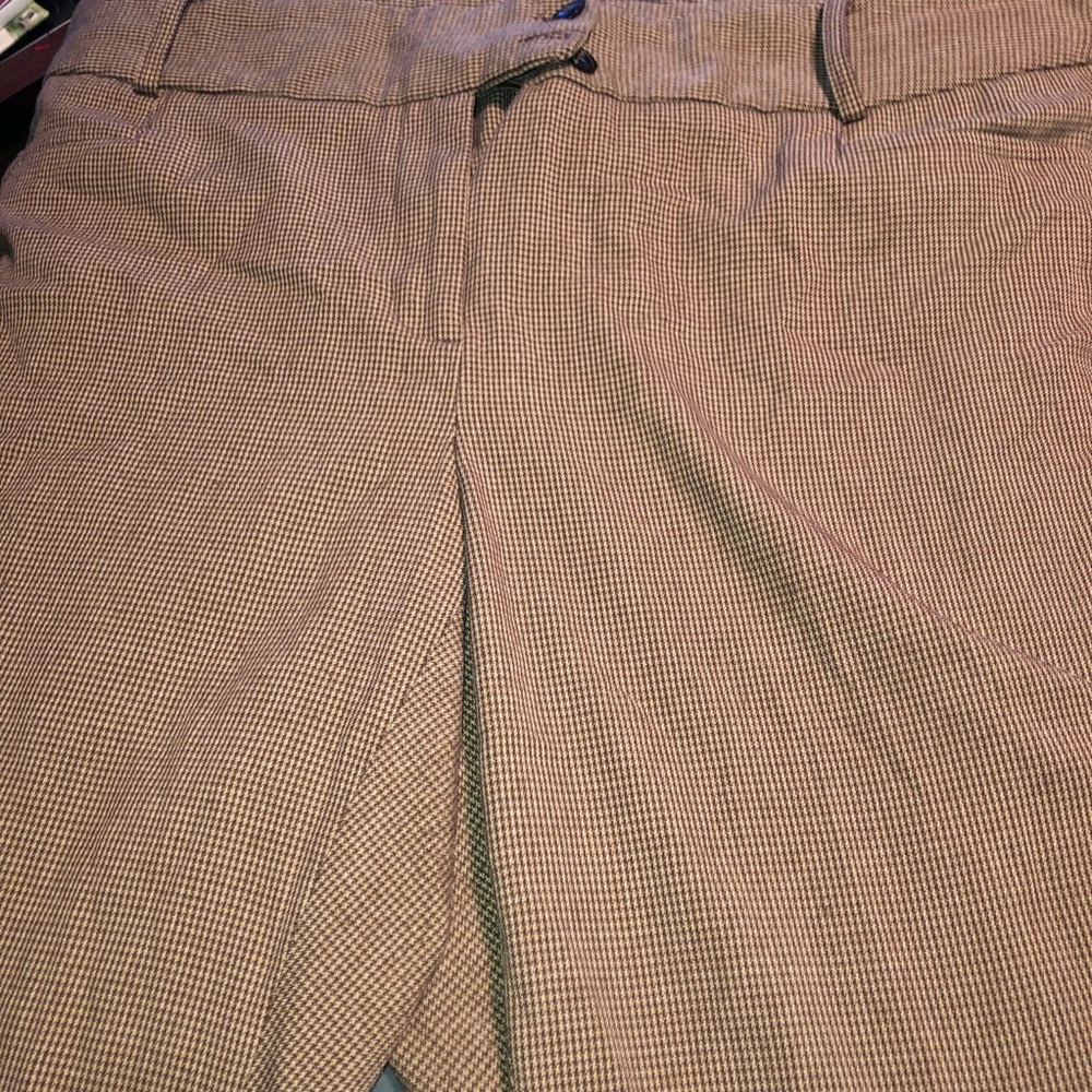 Brown fine houndstooth print trousers